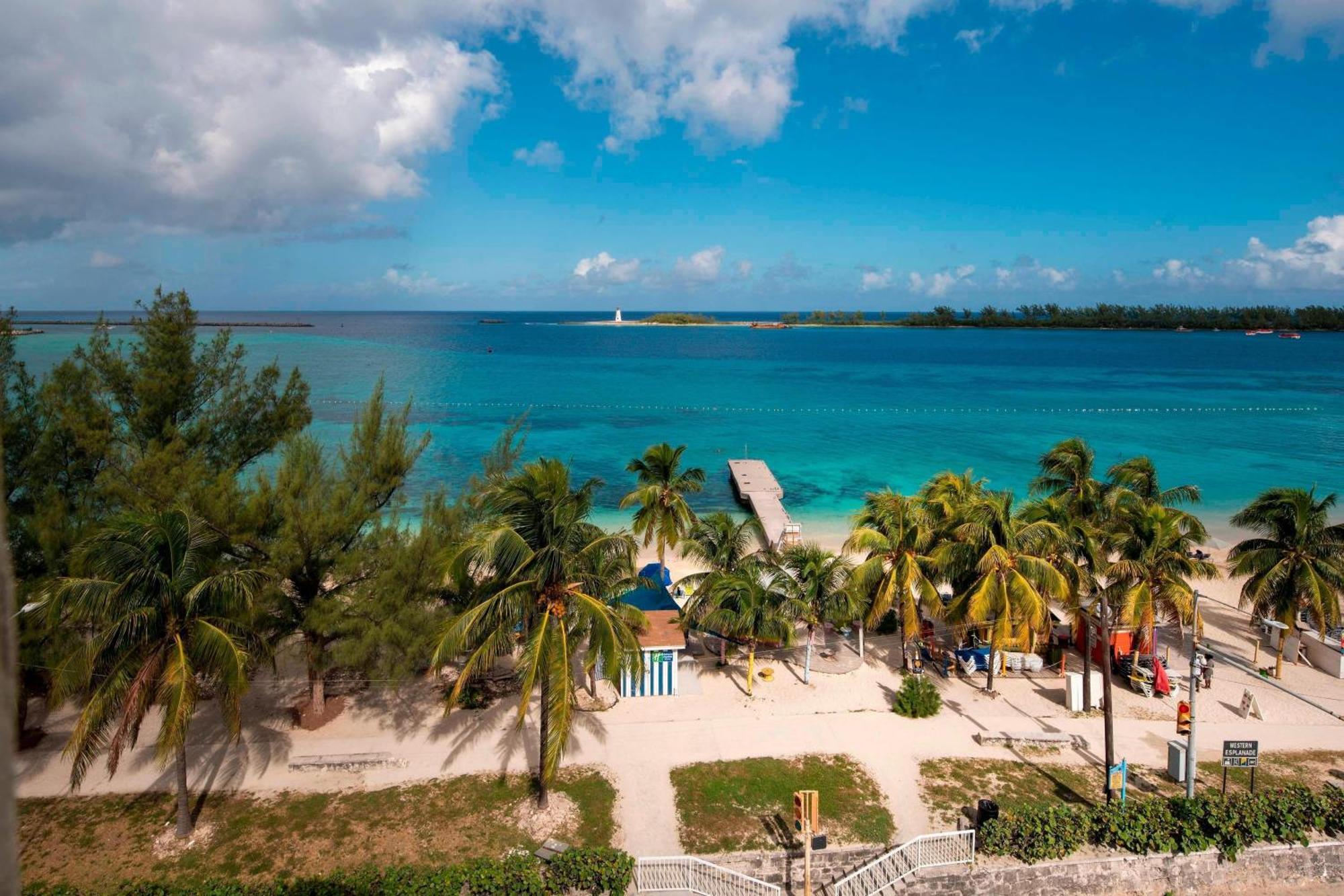 Courtyard By Marriott Nassau Downtown/Junkanoo Beach Hotel Exterior foto