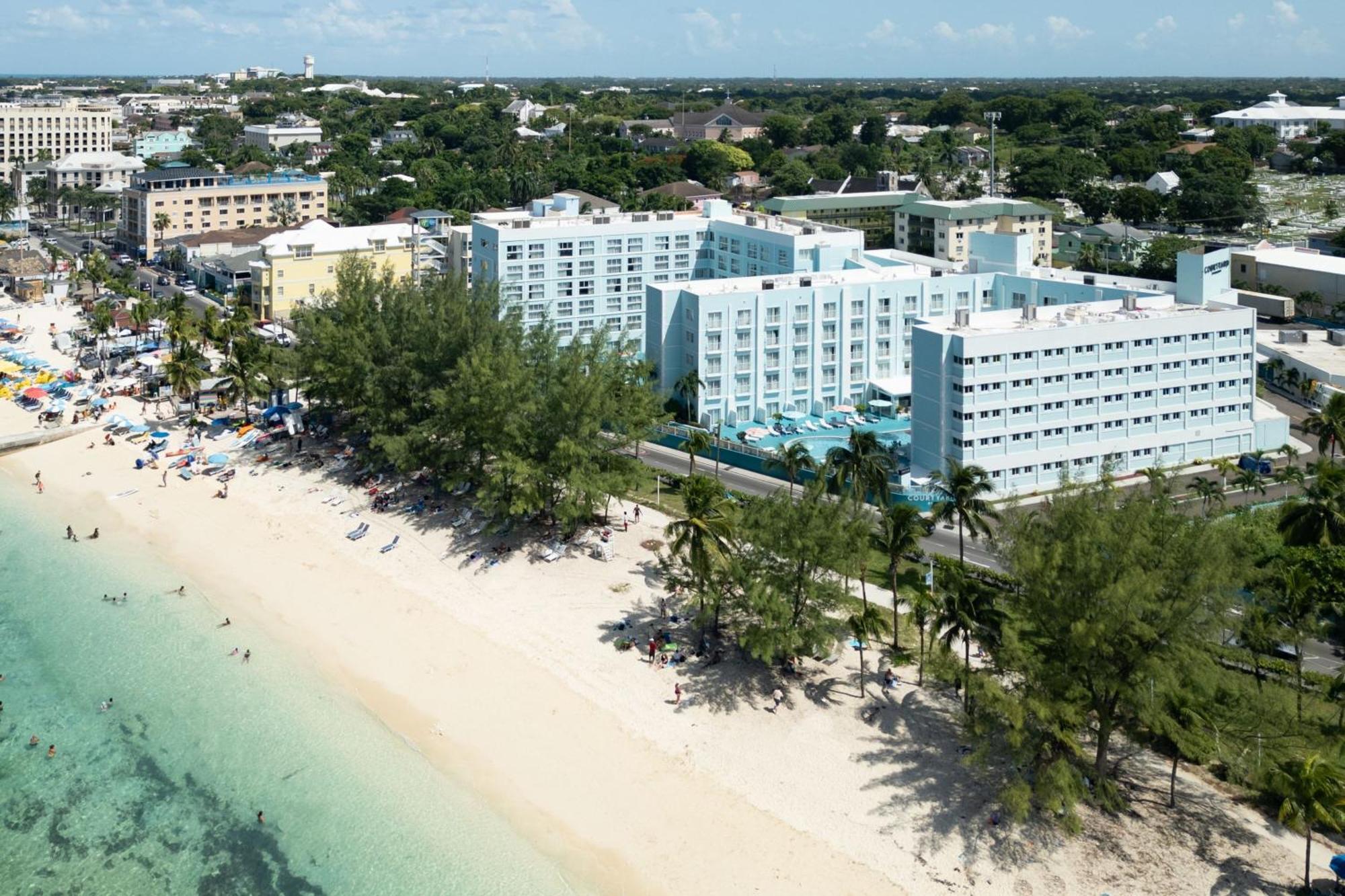 Courtyard By Marriott Nassau Downtown/Junkanoo Beach Hotel Exterior foto